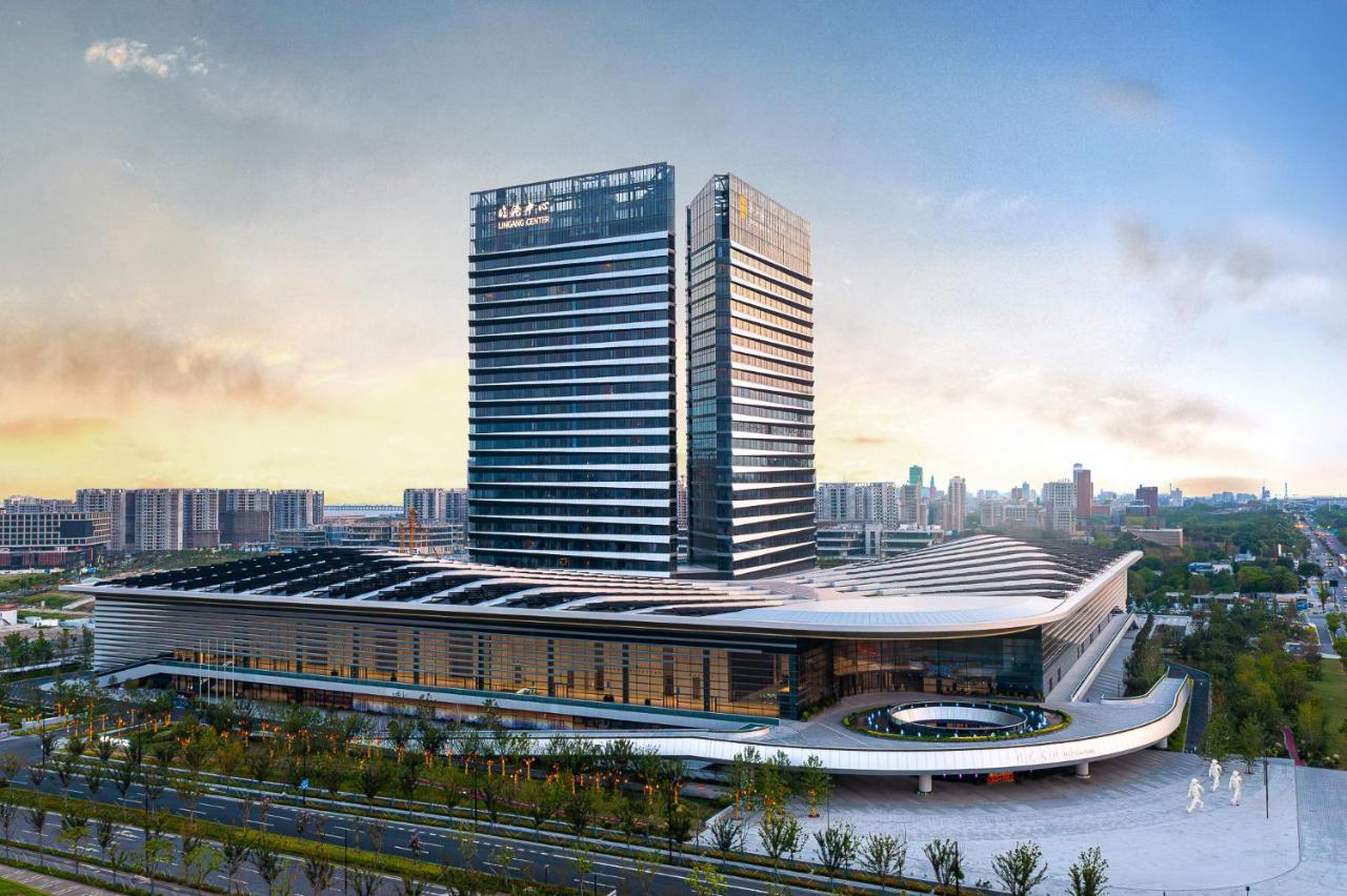 Radisson Collection Lingang Hotel 5*