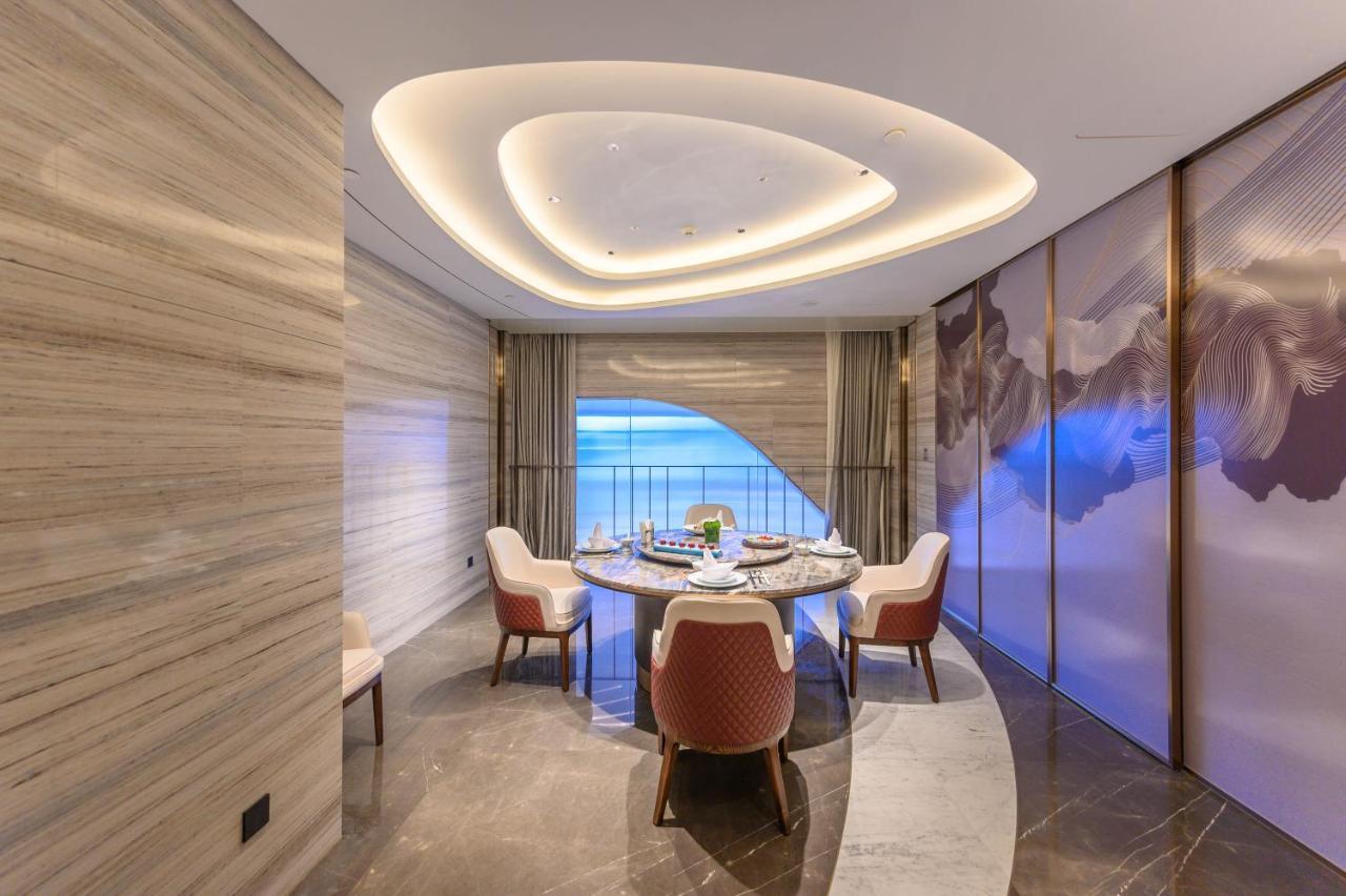 Radisson Collection Lingang 5*
