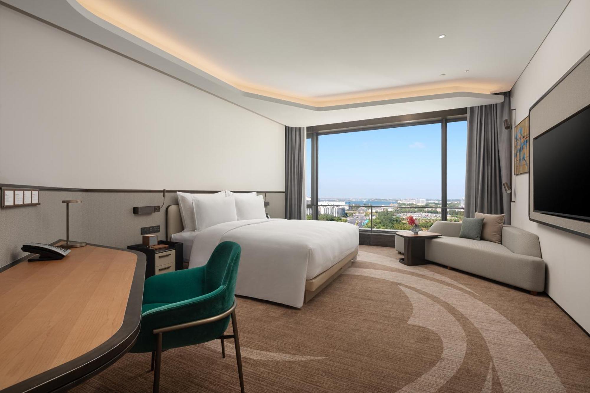 Radisson Collection Lingang Hotel